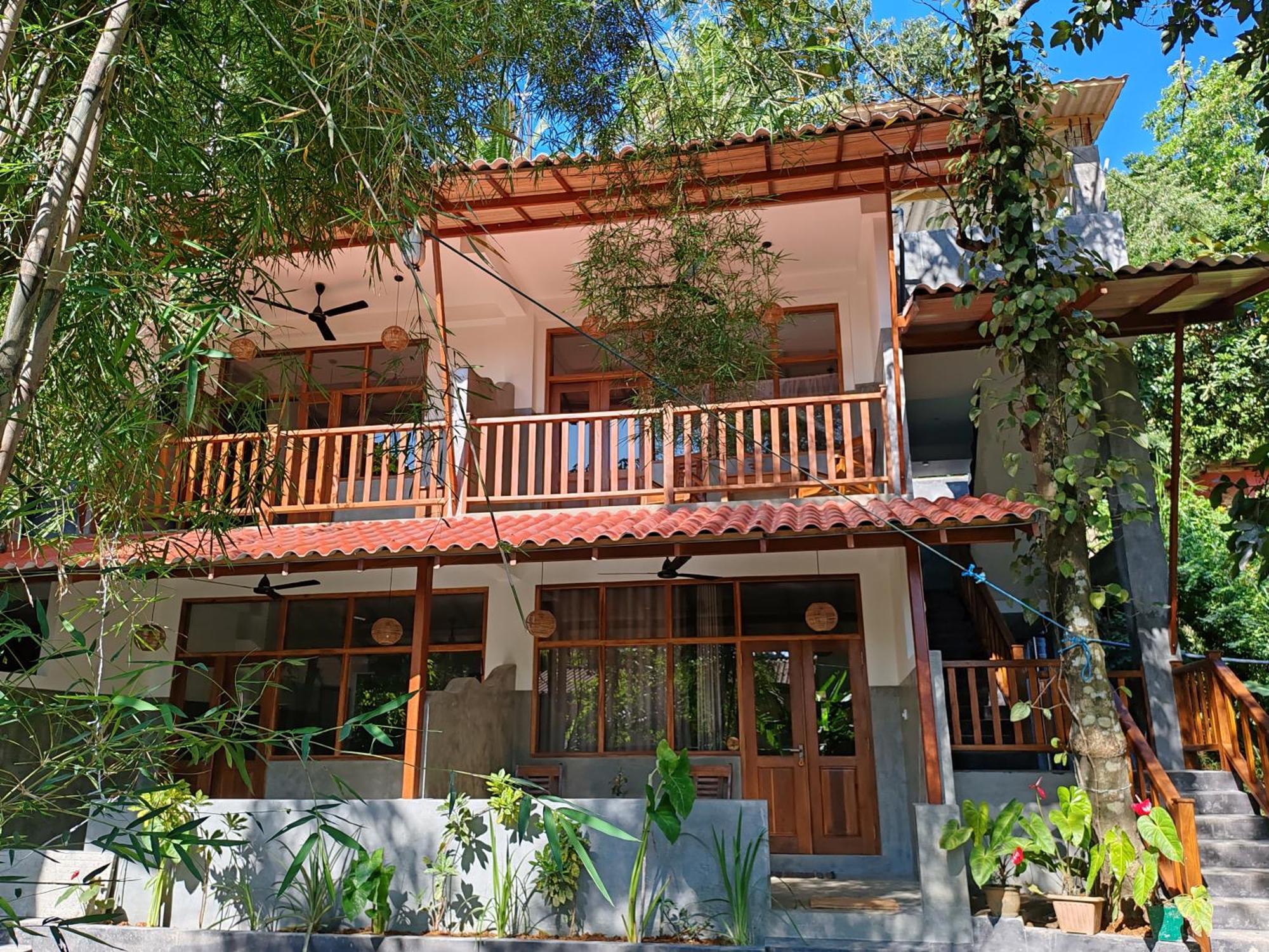 The Jungle View Hotel Mirissa Bagian luar foto