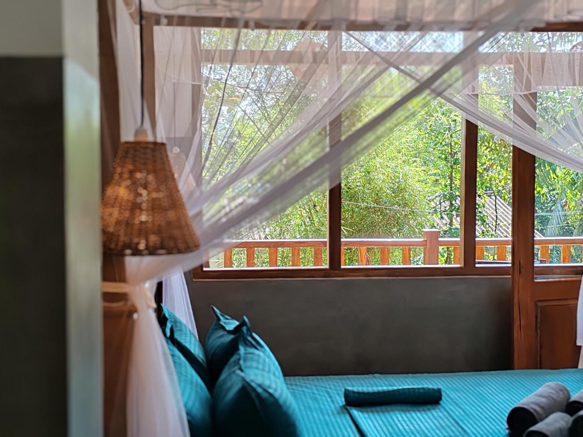 The Jungle View Hotel Mirissa Ruang foto