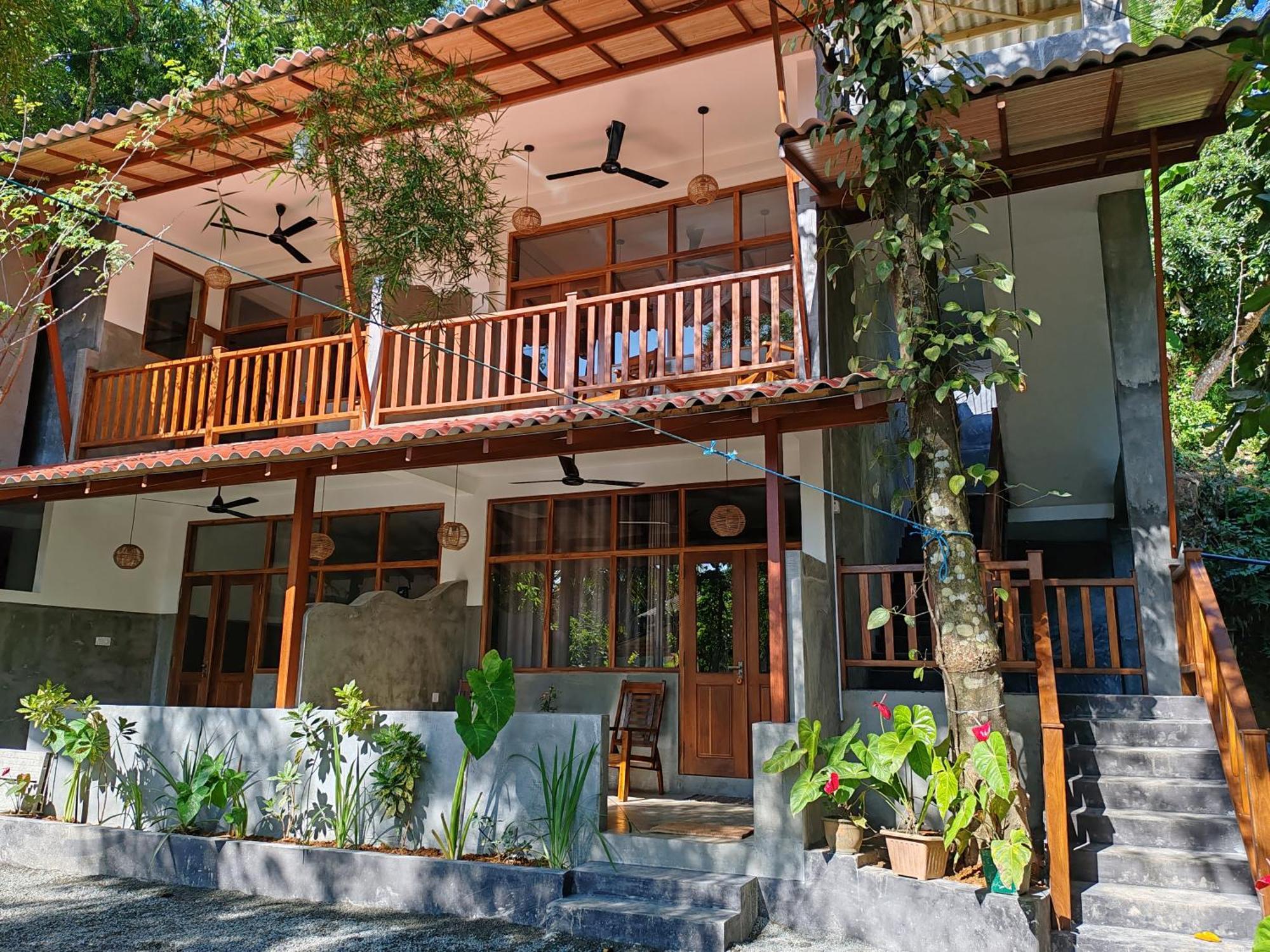 The Jungle View Hotel Mirissa Ruang foto