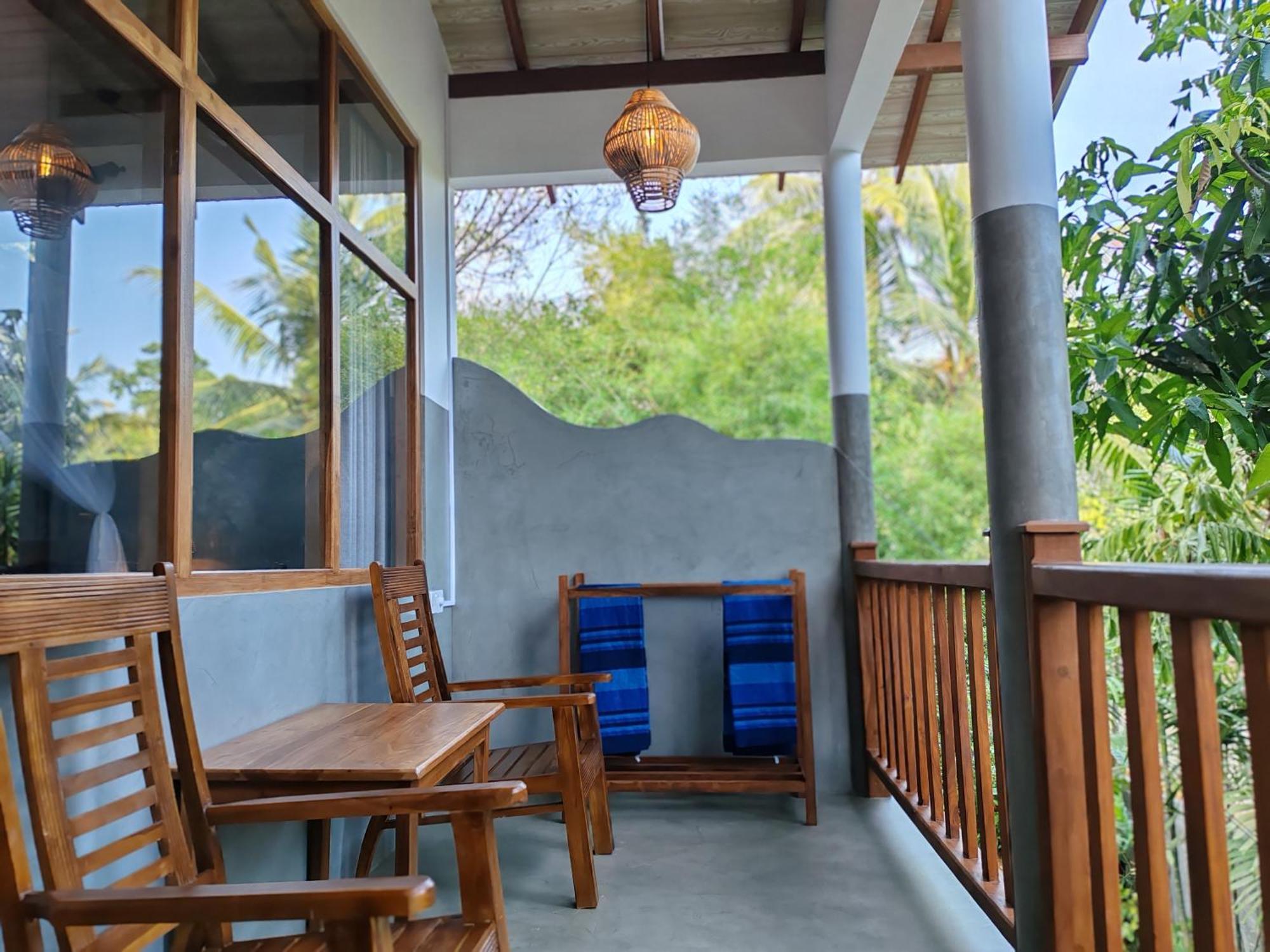 The Jungle View Hotel Mirissa Bagian luar foto