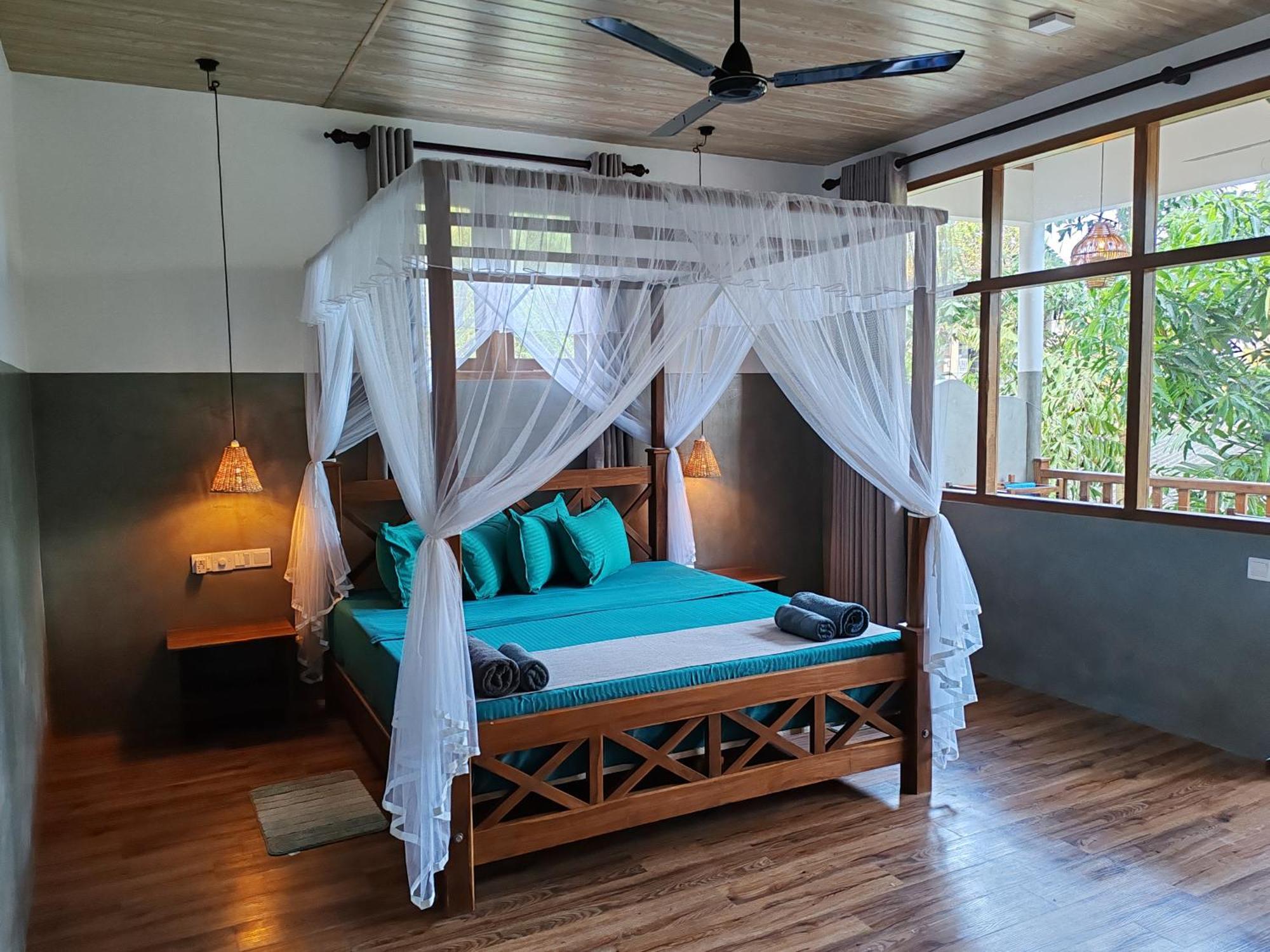 The Jungle View Hotel Mirissa Bagian luar foto